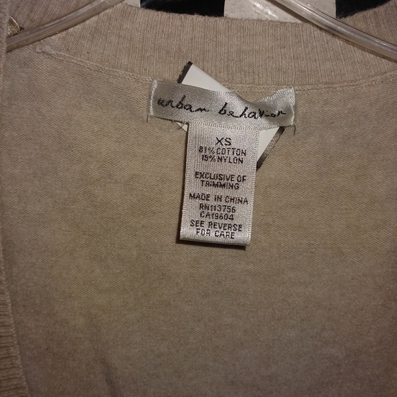 Urban Behavior Low Cut Sweater Vest Top - Picture 7 of 7